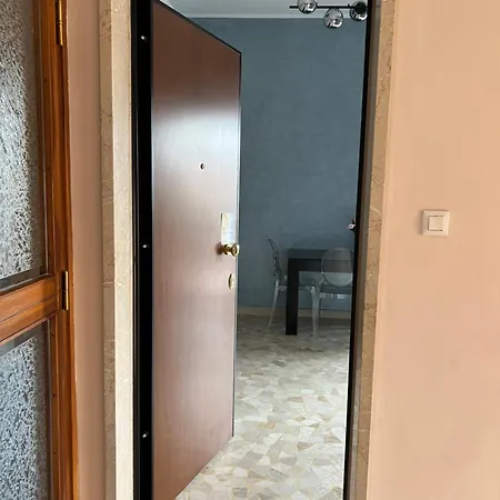 Apartment Confortevole Zona Bocconi-porta Romana Milan